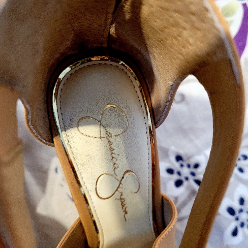 JESSICA SIMPSON tan wedges - Picture 5 of 5